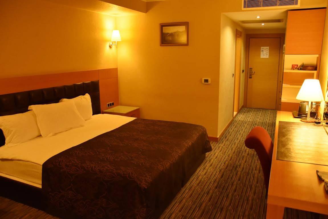 Grand Simay Hotel Erzincan Exterior foto